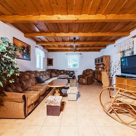 Chalet Velka Chata Pod Chopkom *