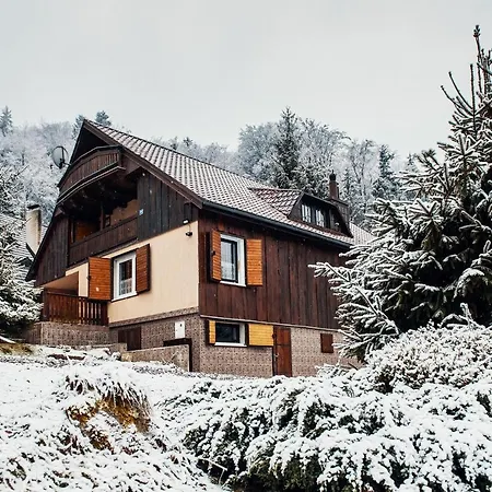 Velka Chata Pod Chopkom * Dolna Lehota